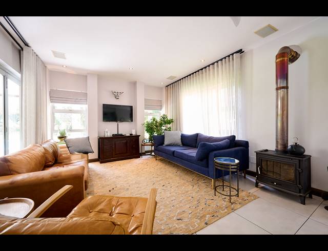 7 BEDROOM FREEHOLD FOR SALE IN CARLSWALD